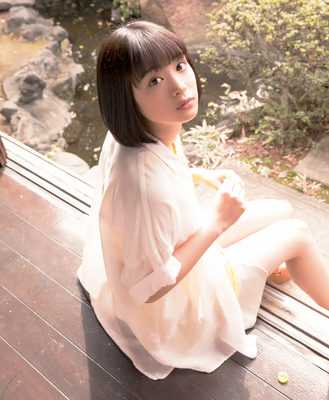 日本最美女星Top3-广濑铃，人间尤物，人美身材好，美女图写真集