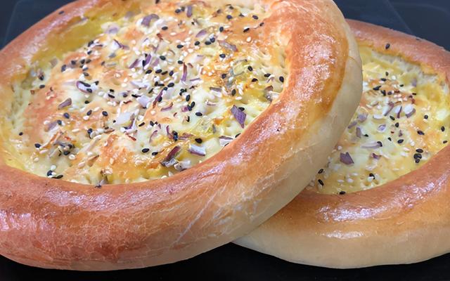 教你在家做新疆烤馕，不用烤箱也能做，简单好吃，两种做法随便选