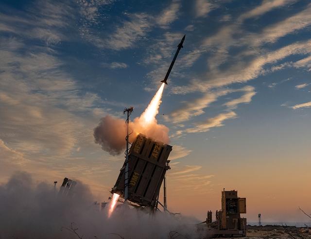 色列遭遇“伊朗小摩托”无人机袭击，沦为乌克兰2.0