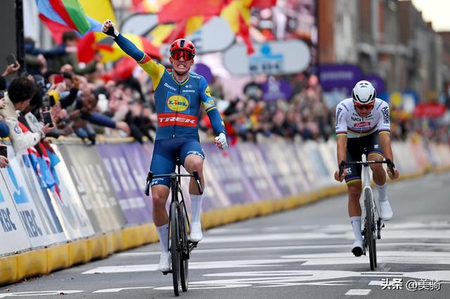 好虎架不住群狼 佩德森赢得2024根特-韦弗尔海姆