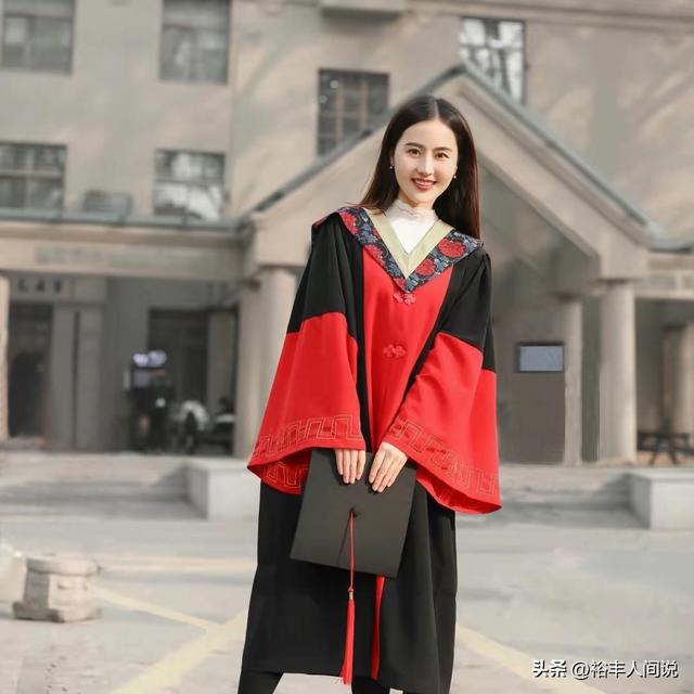 网红相宜就不当言论道歉！辞职当网红签约无忧，曾说“我们日本”