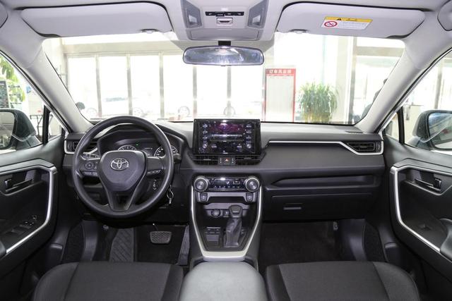 标配自动驻车，起售价17.18万，丰田威兰达深度点评