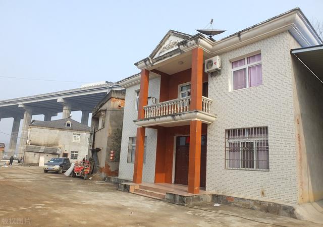 宅基地新规下，农村房屋可以“自由买卖”？满足3个条件