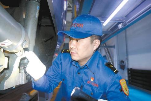 “动车守护神”——吴晓磊 北京朝阳动车所质检组工长