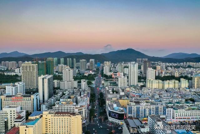 2024楼市风起云涌！三亚房价何去何从？该趁低买入还是高位抛出？